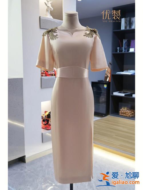 媽媽禮服升學(xué)宴？丫頭升學(xué)宴媽媽穿什么衣服都行嗎？